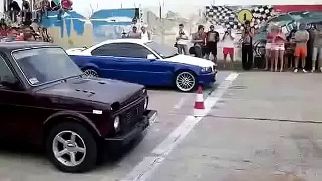 Нива лада против БМВ 3, Уличные гонки, bmv,niva, нива, гонки