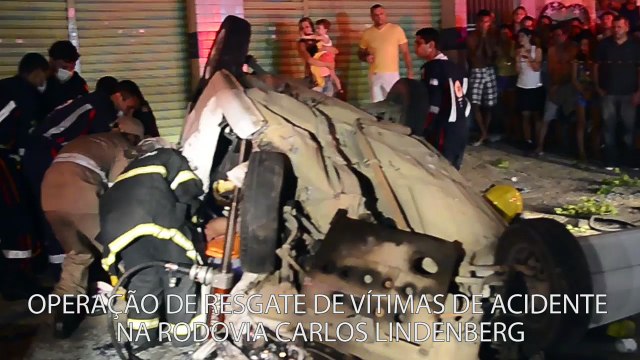 Vídeo mostra resgate de vítimas em acidente na Rodovia Carlos Lindenberg, em Vila Velha