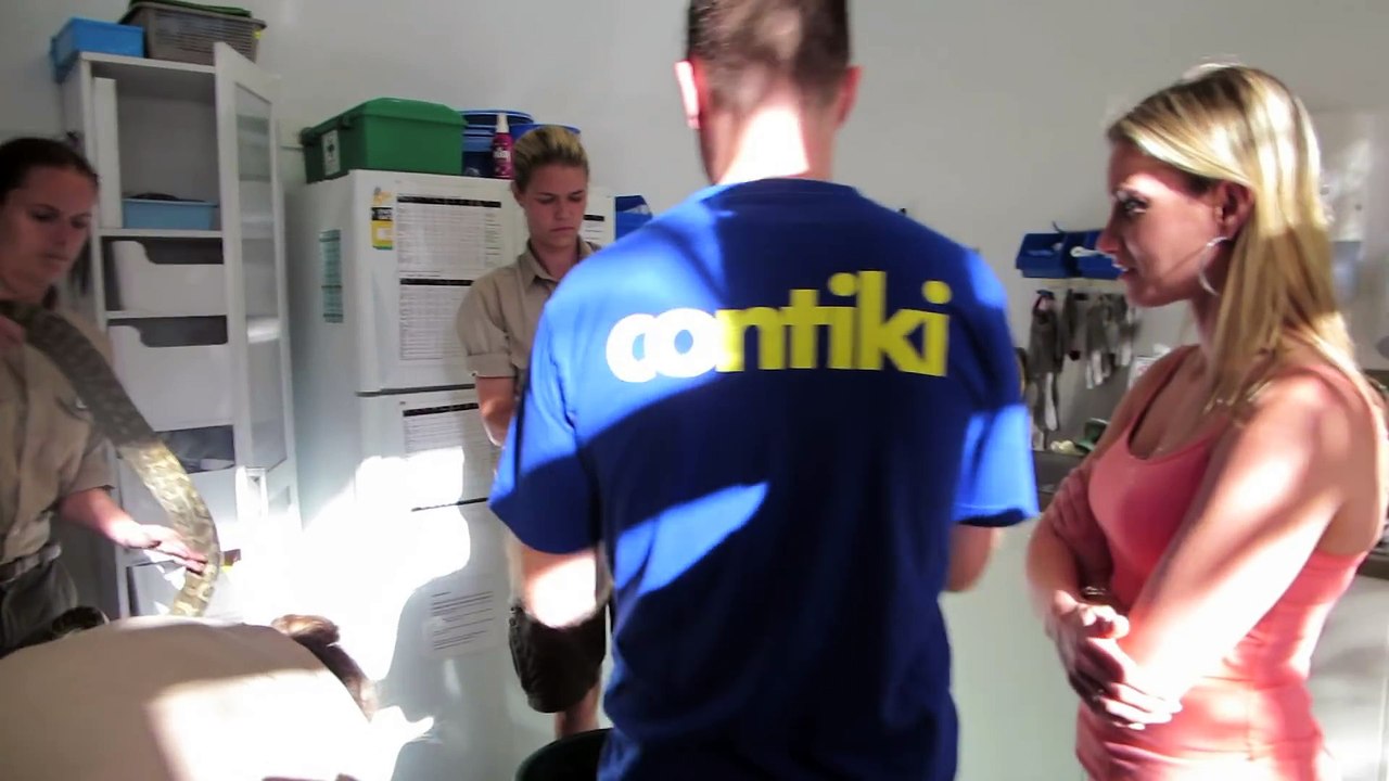 AUSTRALIAN SNAKE PRANK