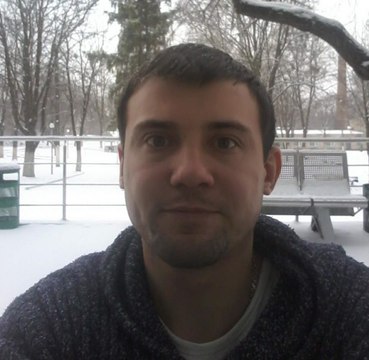 Артем Николенко. Спасая женщину, пострадал от поезда