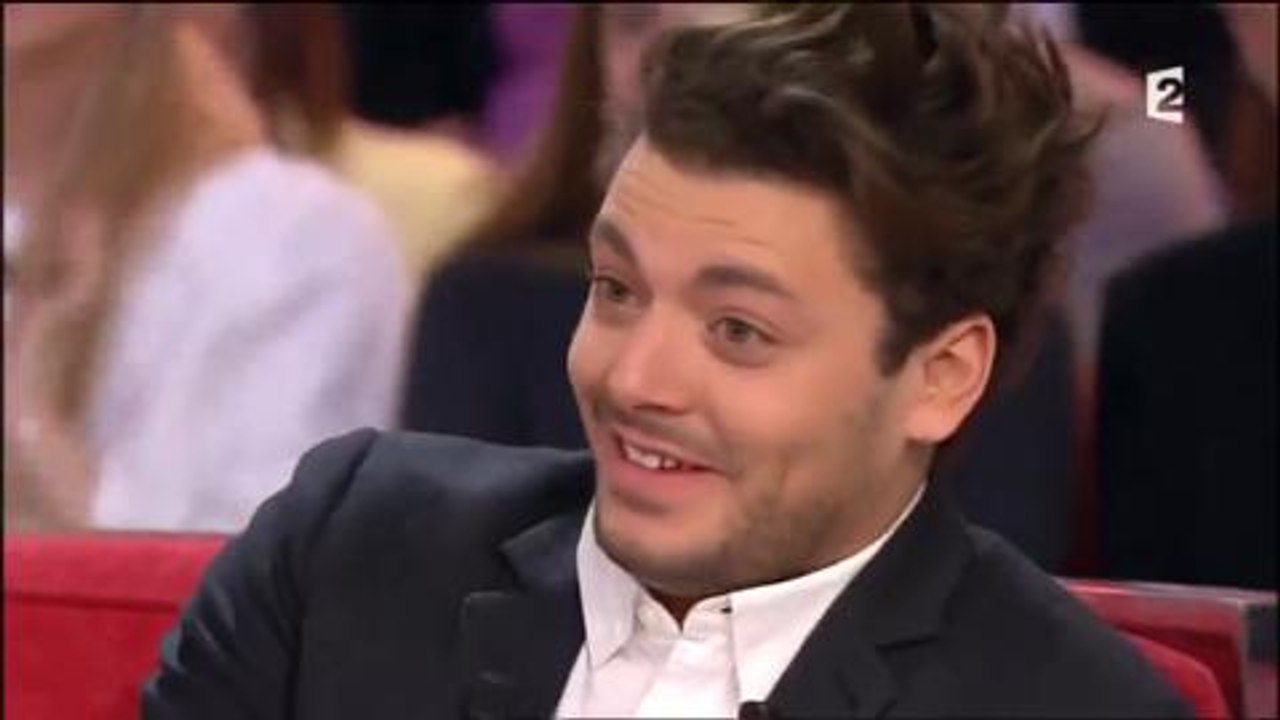 Kev Adams charrie Julian Perreta sur son français dans Vivement Dimanche