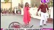 Tashan-E-Ishq 7th February 2016 Kunj Ne Twinkle Ko Manane Ke Liya Raaste Par Kiya Dance