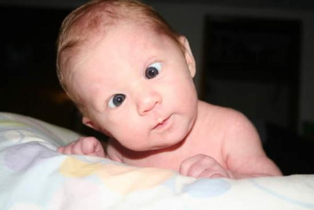 Top 10 Funny Baby Videos 2015 -BUZZ ME IT