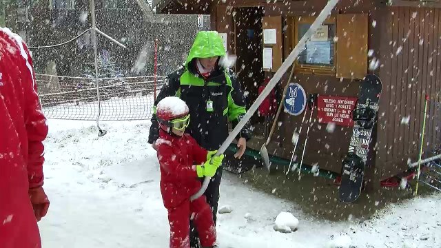 D!CI TV : Premier jour de vacances sous la neige pour les skieurs de Montclar