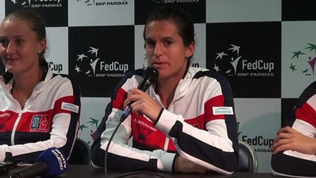 Fed Cup 2016 - Amélie Mauresmo : La demie de Fed Cup contre les Pays-Bas ? Allez la jouer à Papeete au soleil non ?