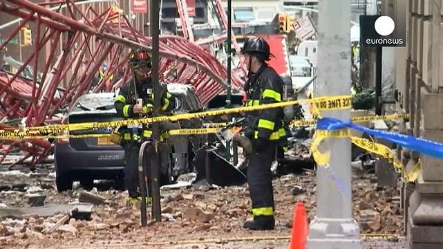 США: у центрі Нью-Йорка завалився величезний кран