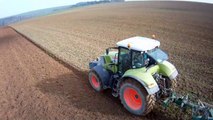 Claas axion 820 et charrue CHARLIER 8 fers au labour en 2014