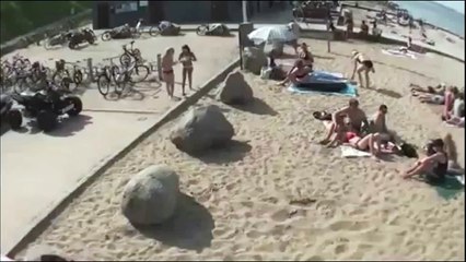 Красиво лоханулся на пляже, Чудак с буквы М, Смешно до слез!!