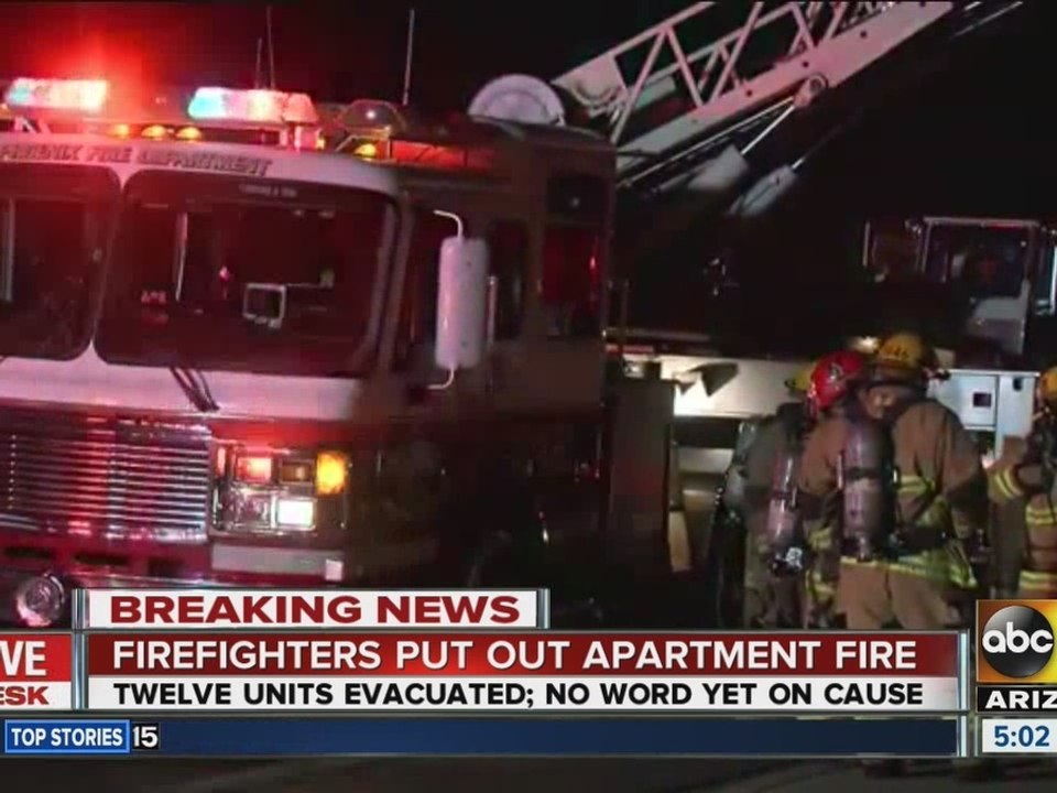 Firefighters control Phoenix apartment fire