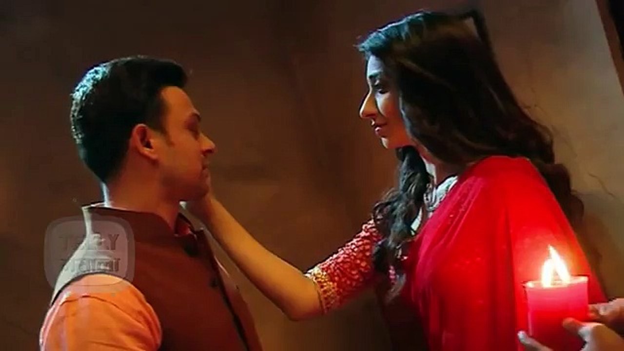 Vihaan Kaira Get Intimate With Each Other Satrangi Sasural Cinepaxmasala