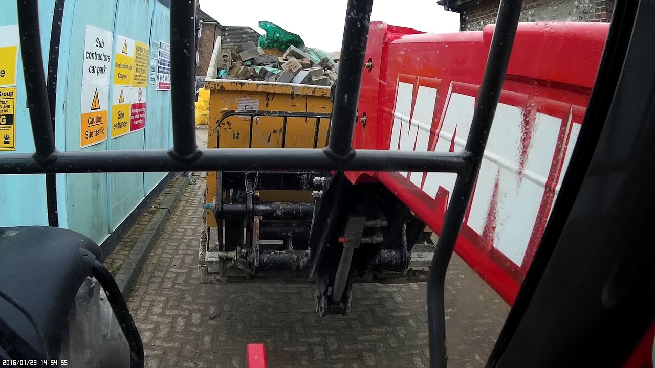 forklift skip tip