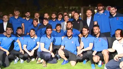 Başbakan Davutoğlu Avni Aker'de hat-trick yaptı