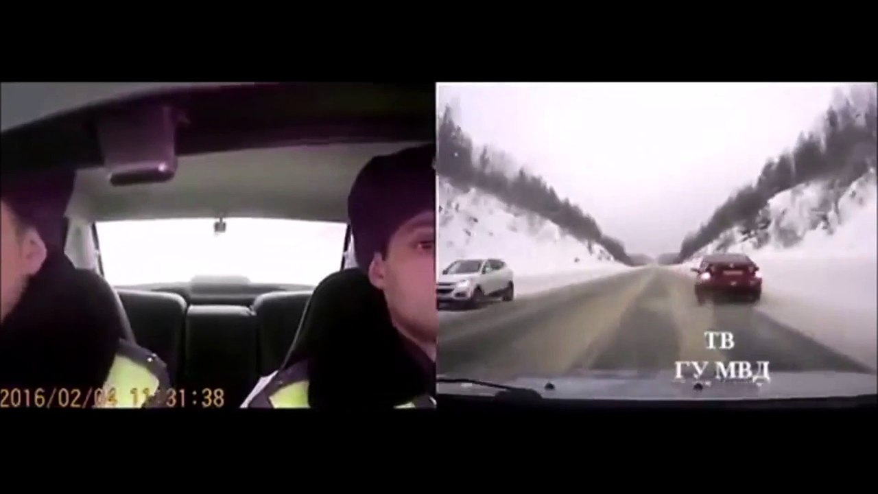 Des policiers tirent dans le pneu d'une voiture pendant une course poursuite