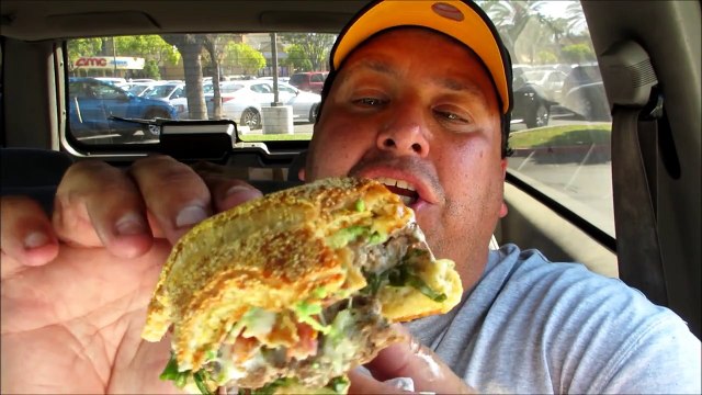 Red Robins TERMINATOR GENISYS BURGER REVIEW!