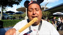 Disneyland® Grubbing | Disneyland Churros!