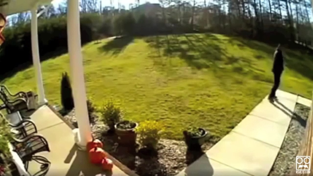 Shocking FedEx Delivery Fails [Super Cut Compilation]