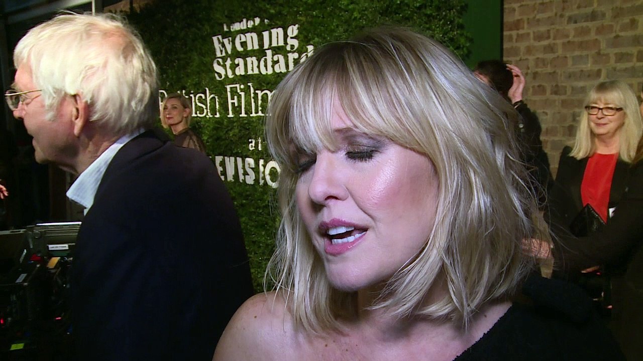 Ashley Jensen talks about stripping for Colin Farrell