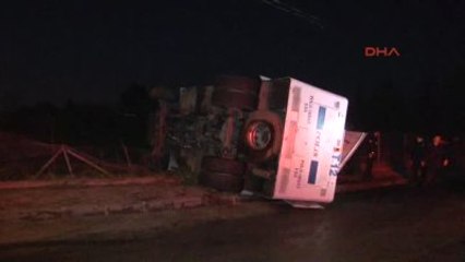 Mahmud Efendi Külliyesi'ne Yıkıma Gelen Toma Devrildi