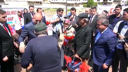 Yaşlı vatandaştan Sağlık Bakanı'na: Emekliler aç duruyor aç!