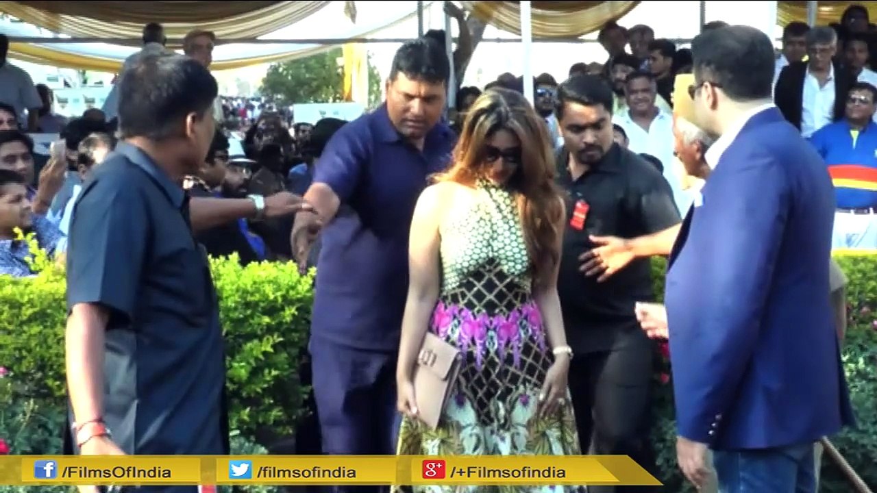 Saif And Kareena's Derby Date