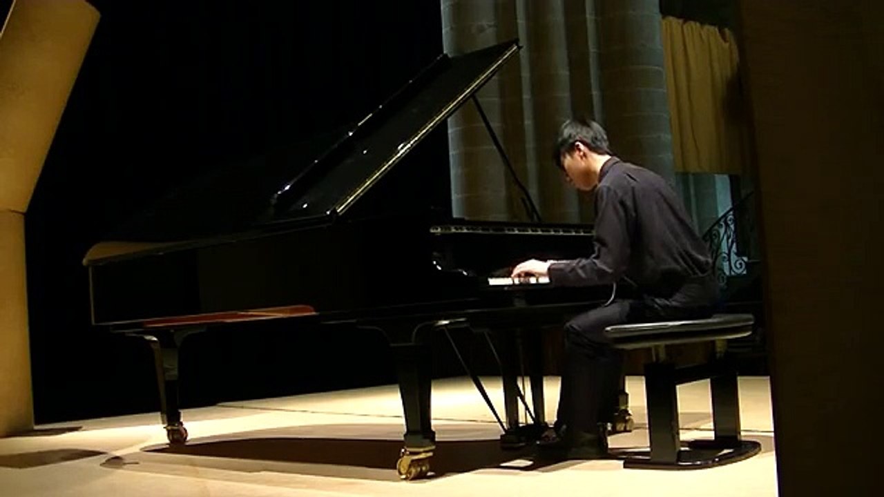 S. Rachmaninov: Etude-Tableau Op.39 No.6 Little Red Riding Hood (1024p FULL HD)