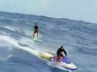 Безумный сёрфинг!Волна Цунами 27 метров.Жесть!!!