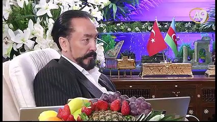 Hz. Hızır birçok Mason mabedinde insan ve bitki arası bir şekilde gösterilir.