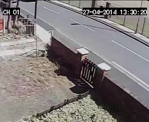 Kızı Etkilemek İçin Bakın Ne Yaptı!