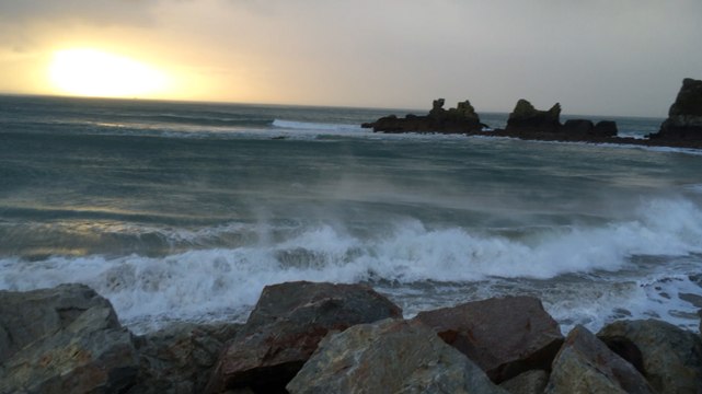 A Crozon-Morgat, la tempête continue de souffler