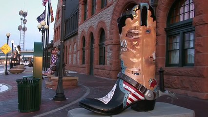 How to Make a Southern Macaroni and Cheese Pie - Behind the Recipe