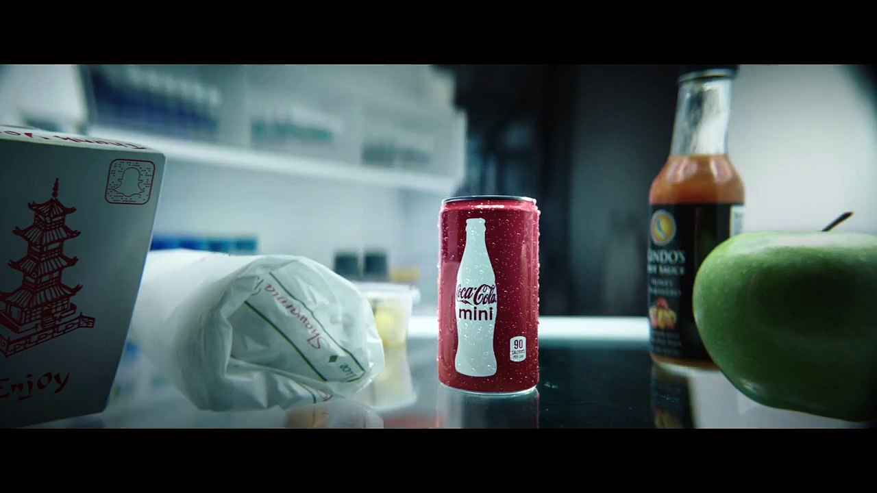 Pub : Ant-Man et Hulk s'affrontent dans une drôle de pub Coca-Cola pendant le Super Bowl !