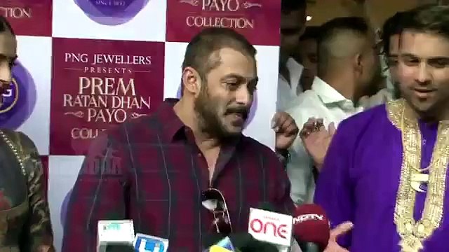 OMG! Anushka Sharma Slapped Salman Khan On The Set Of Sultan