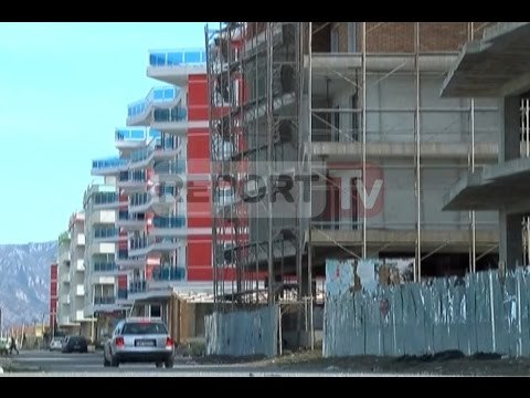 Report TV - Ndërtoi 9 pallate në tokë publike ndalohet ndërtuesi Sait Fishta/Ja pallatet pa leje