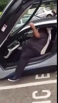 The fat man and the sports Car BMW i8 Fat Man and Supercar BMW i8 || AVTO BAN