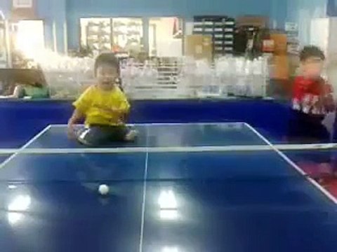 Детский настольный теннис, тренировка