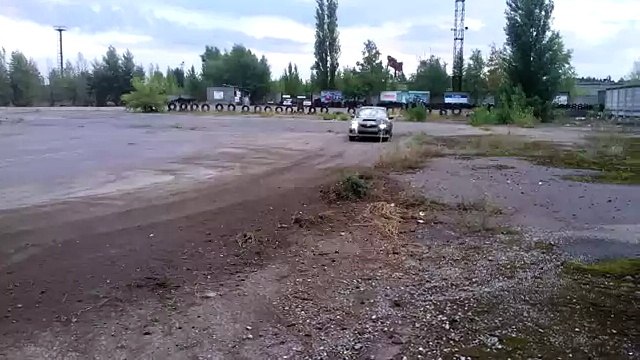 Дрифт Subaru Impreza в Школе экстремального вождения Карбон carbon.co.ua