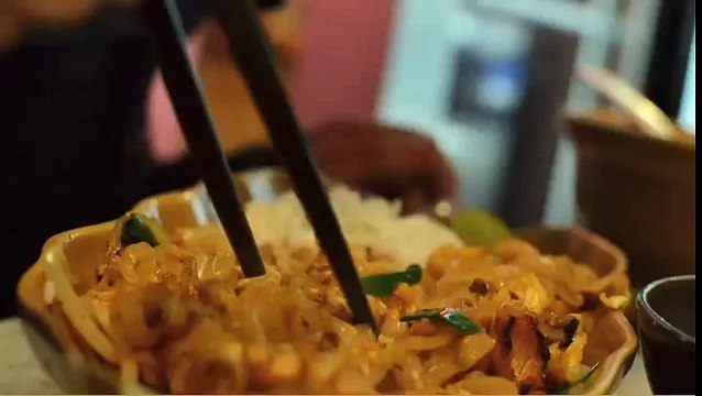 Pad Thai Recipe - How to Make Authentic Pad Thai
