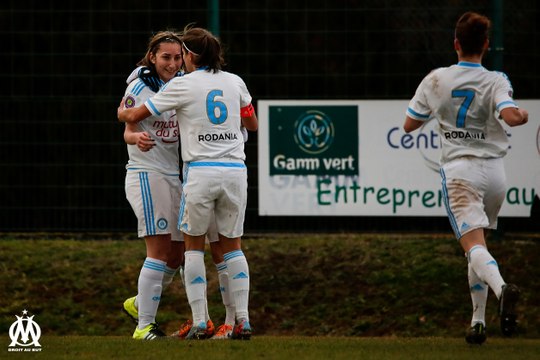 D2 féminine - Aurillac Arpajon 4-4 OM : le but de Cindy Caputo (13e)