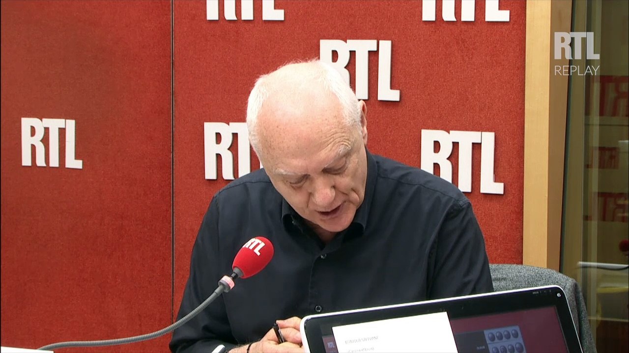 Réforme de l'orthographe : "Les mots je les cabosse et je les carabosse", lance Nicolas Domenach