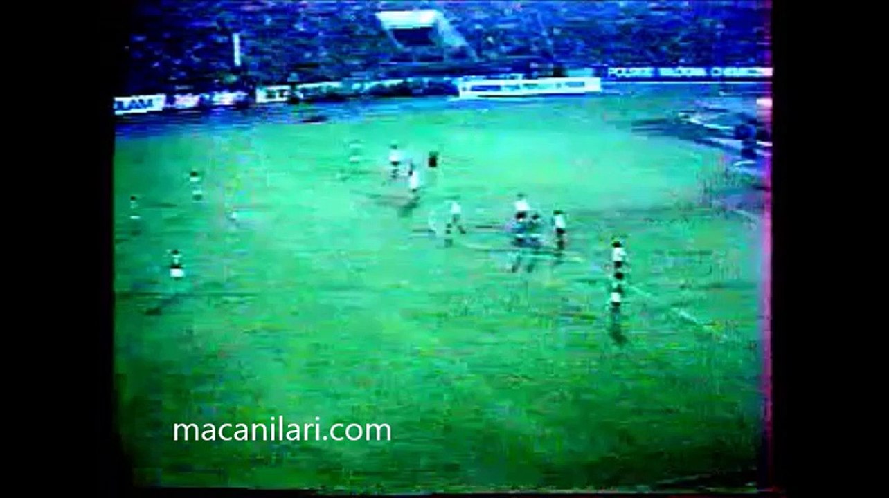 19.09.1979 - 1979-1980 UEFA Cup 1st Round 1st Leg RTS Widzew Lodz 2-1 AS Saint-Etienne