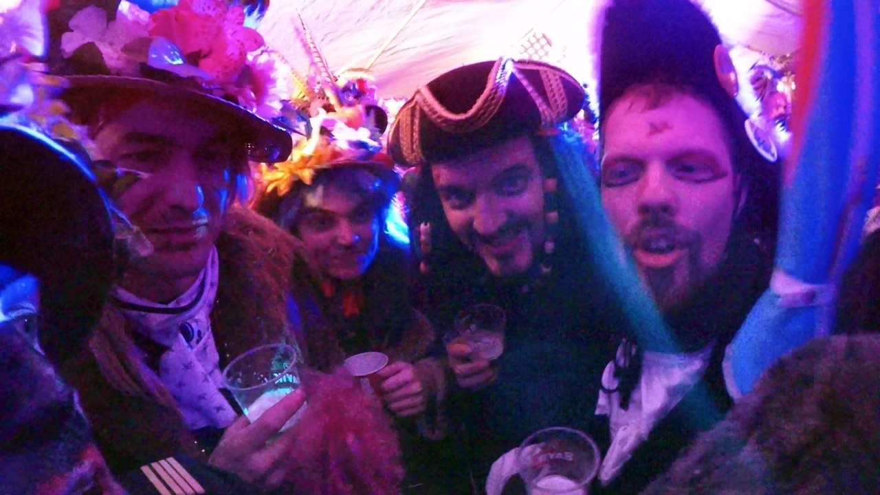 Les dépareillés au Bar!