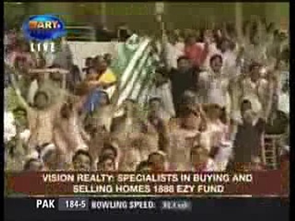 Shahid Afridi makes 32 runs from 1 over