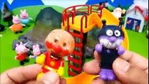 Anpanman toys anime❤Played on a slide in the Park! Toy Kids toys kids animation anpanman