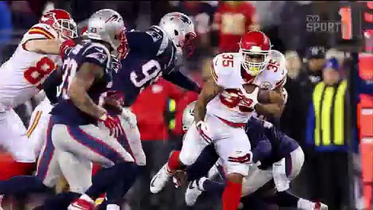 Casio offers to help Andy Reid with clock manag...