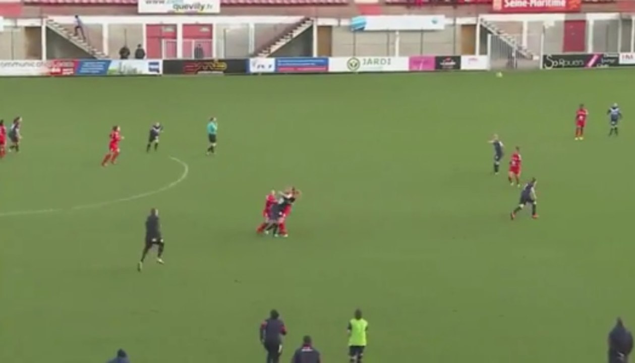 foot féminin: les coups de poing volent entre Rouen et Bordeaux