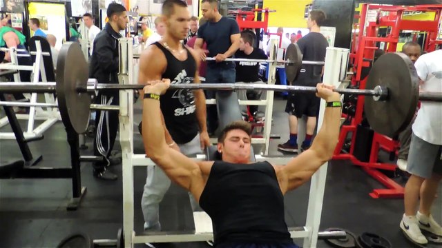 Aesthetic Bodybuilding Workout in Europe with Jeff Seid, Alon Gabbay, Matt Ogus, Chris Lavado