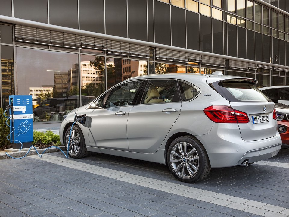 Découvrez la BMW Série 2 Active Tourer plug-in hybrid (diaporama vidéo)