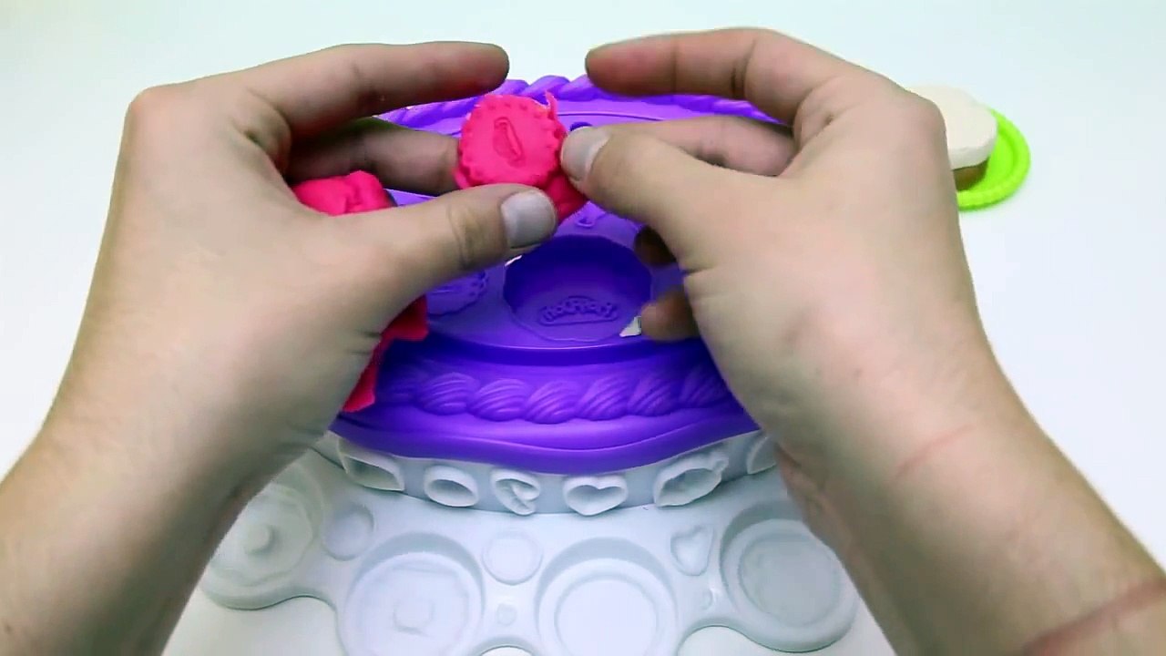 Play Doh Cake Mountain Set Sweet Shoppe Dough Tarta de Cumpleaños Fábrica de Bolos de Aniv