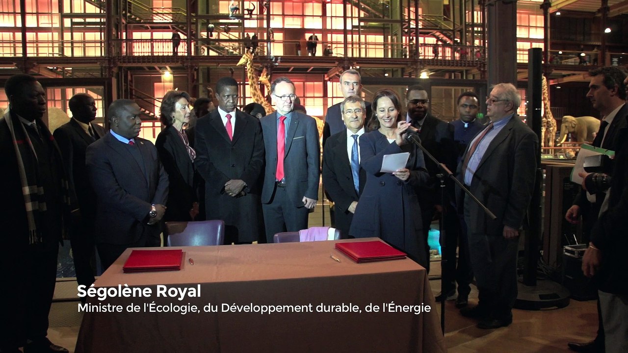 Ségolène Royal signe une déclaration pour renforcer la protection de la biodiversité en Zambie