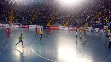 IL marque un penalty magique en humiliant le gardien